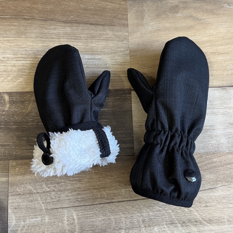 RUKAVICE SOFTSHELL S BERÁNKEM žíhaná černá 6-10 let