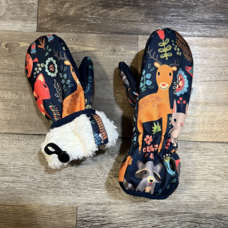 RUKAVICE SOFTSHELL S BERÁNKEM lesní zvířátka 6-10 let