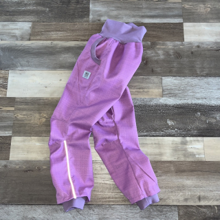 JARNÍ SOFTSHELLOVÉ KALHOTY žíhaná lila